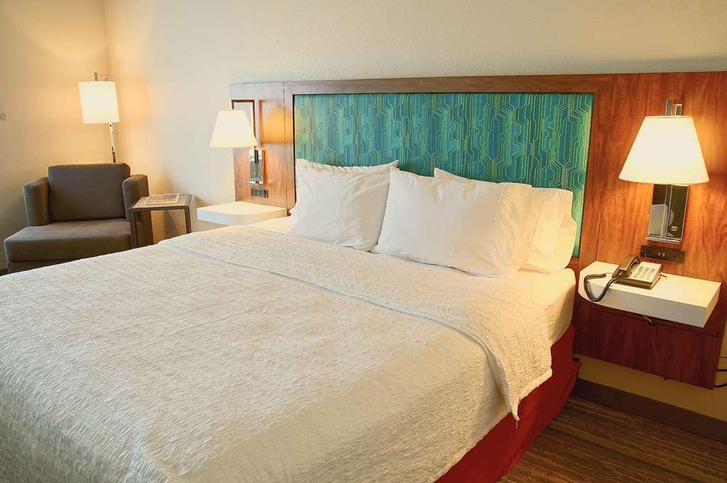 Hampton Inn & Suites Cathedral City Habitación foto